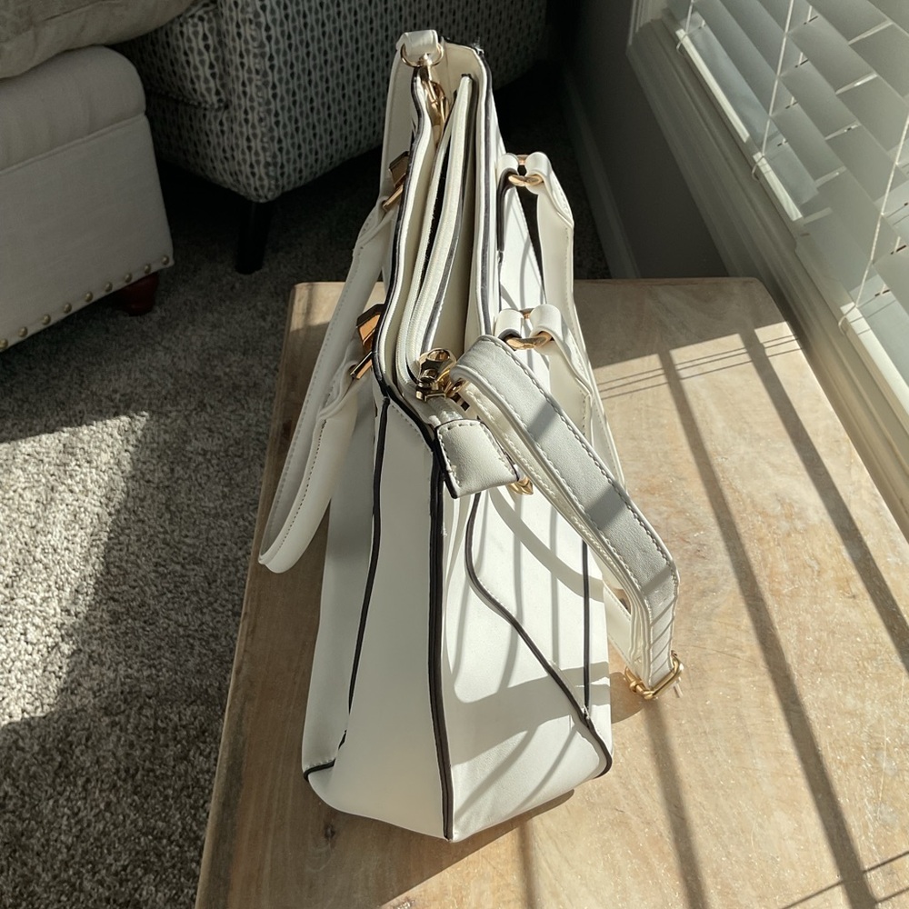 Kate Spade Cream Laser-Cut Tote RARE - Picture 5 of 5